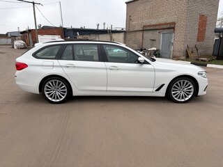 2020 BMW 5 серии 520d xDrive VII (G30/G31/G38), белый, 3050000 рублей, вид 4