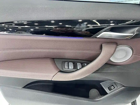 2022 BMW X1 Long 20Li sDrive II (F48) Рестайлинг, белый, 1937000 рублей - вид 12
