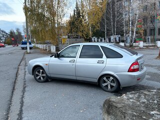 2013 Lada (ВАЗ) Priora I Рестайлинг, серебристый, 255000 рублей, вид 1