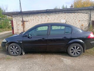 2007 Renault Megane II Рестайлинг, чёрный, 444000 рублей, вид 3