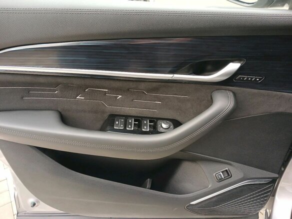 2024 Geely Monjaro I, серый, 3375000 рублей - вид 15