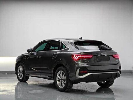 2023 Audi Q3 Sportback 35 TFSI MHEV II (F3), серый, 2240000 рублей, вид 5