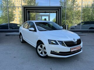 2019 Skoda Octavia III (A7) Рестайлинг, белый, 1739000 рублей, вид 3