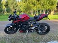 2024 Triumph Street Triple, красный, 1500000 рублей