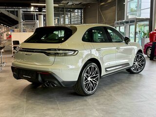 2026 Porsche Macan I Рестайлинг 2, серый, 14220000 рублей, вид 3