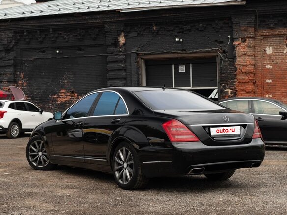2010 Mercedes-Benz S-Класс 350 V (W221) Рестайлинг, чёрный, 1690000 рублей - вид 3