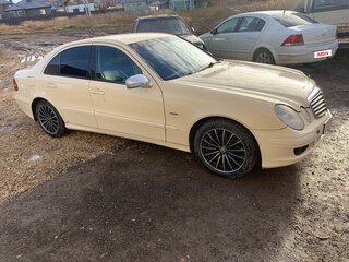2009 Mercedes-Benz E-Класс 200 NGT III (W211, S211) Рестайлинг, бежевый, 780000 рублей, вид 3