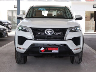 2026 Toyota Fortuner II Рестайлинг, белый, 4600000 рублей, вид 2