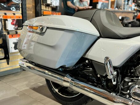 2024 Harley-Davidson Street Glide, серый, 3950000 рублей, вид 5