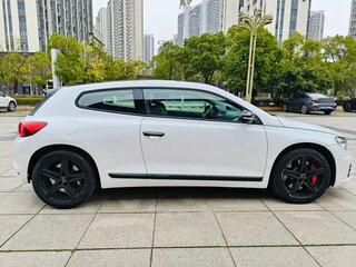 2015 Volkswagen Scirocco III Рестайлинг, белый, 1360000 рублей, вид 4