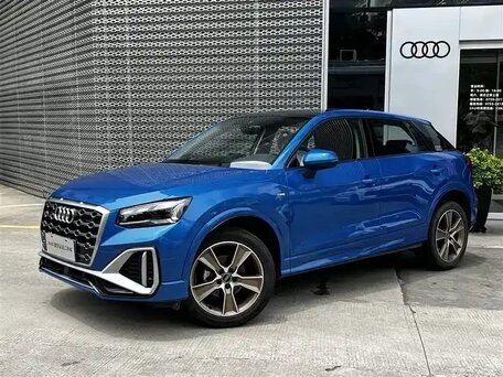 2023 Audi Q2 L 35 TFSI I Рестайлинг, синий, 2070504 рублей, вид 4