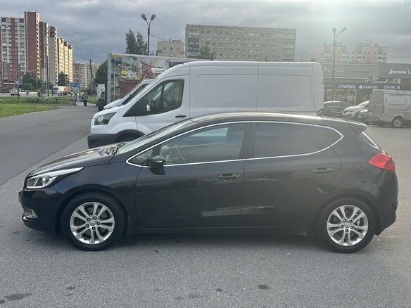 2013 Kia Ceed II, чёрный, 980000 рублей - вид 8