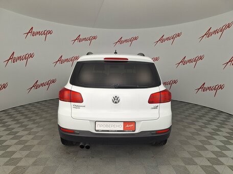 2015 Volkswagen Tiguan I Рестайлинг, белый, 1165000 рублей, вид 4