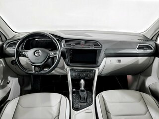2017 Volkswagen Tiguan II, белый, 1980000 рублей, вид 5