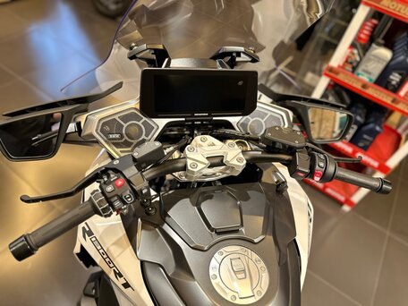 2025 BMW R 1300 RT, белый, 3290000 рублей, вид 3