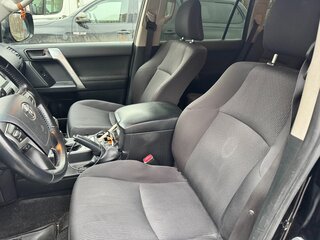 2019 Toyota Land Cruiser Prado 150 Series Рестайлинг 2, чёрный, 4390000 рублей, вид 5