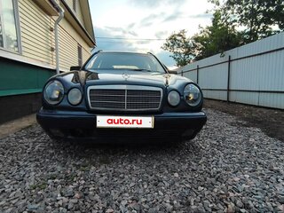 1996 Mercedes-Benz E-Класс 230 II (W210, S210), синий, 300000 рублей, вид 2