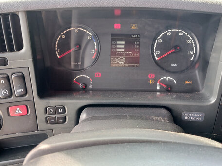 2010 Scania P-series, белый, 1700000 рублей, вид 5
