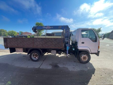 1991 Isuzu Forward (F-Series), белый, 2380000 рублей, вид 2