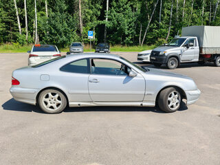 2000 Mercedes-Benz CLK-Класс 230 I (W208) Рестайлинг, серебристый, 450000 рублей, вид 4