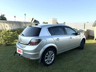 2009 Opel Astra H Рестайлинг, белый, 480000 рублей, вид 3