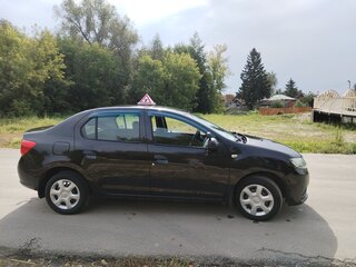 2014 Renault Logan II, чёрный, 650000 рублей, вид 3
