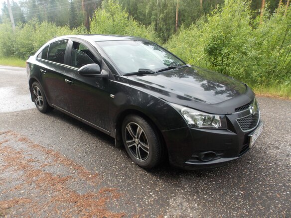 2011 Chevrolet Cruze I, чёрный, 595000 рублей - вид 1