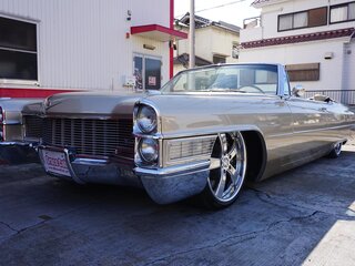 1965 Cadillac DeVille III, золотистый, 11000000 рублей, вид 2