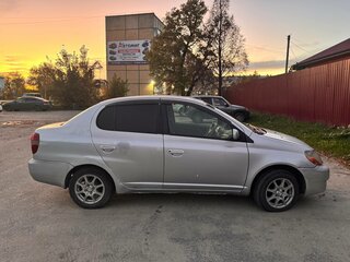 2002 Toyota Platz, серый, 320000 рублей, вид 4
