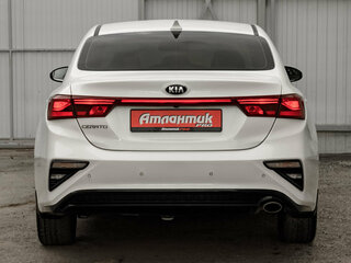 2020 Kia Cerato IV, белый, 1895000 рублей, вид 3