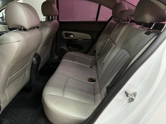 2013 Chevrolet Cruze I Рестайлинг, белый - вид 17