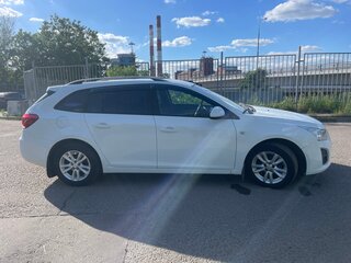2013 Chevrolet Cruze I Рестайлинг, белый, 650000 рублей, вид 4