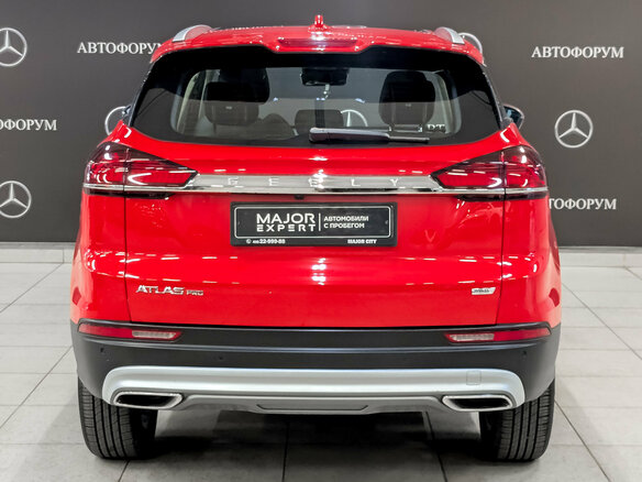 2022 Geely Atlas Pro, красный, 2000000 рублей - вид 5