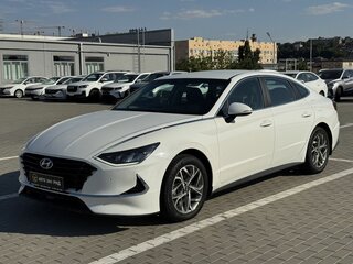 2021 Hyundai Sonata VIII (DN8), белый, 1560000 рублей, вид 2