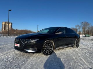 2019 Hyundai Grandeur VI Рестайлинг, чёрный, 3000000 рублей, вид 2