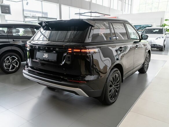 2026 Jeland J6, чёрный, 2749000 рублей - вид 4