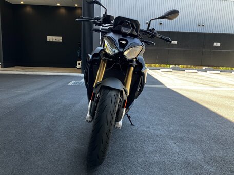 2025 BMW S 1000 R, чёрный, 1911000 рублей, вид 4