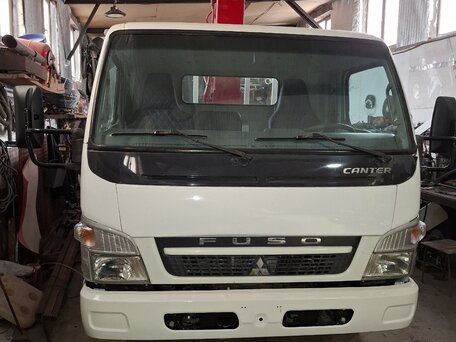 2010 Fuso (Mitsubishi) Canter, белый, 4700000 рублей, вид 1