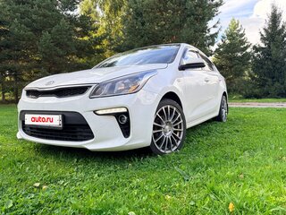 2019 Kia Rio IV, белый, 1450000 рублей, вид 1
