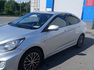 2011 Hyundai Solaris I, серый, 890000 рублей, вид 4