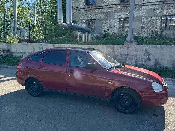 2008 Lada (ВАЗ) Priora I, красный, 220000 рублей - вид 2