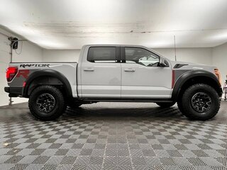 2026 Ford F-150 Raptor SuperCrew Raptor XIV Рестайлинг, белый, 20951450 рублей, вид 5