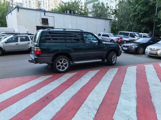 2005 Toyota Land Cruiser 100 Series Рестайлинг 1, зелёный, 2300000 рублей, вид 4