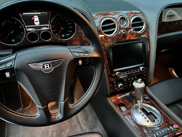 2011 Bentley Continental Flying Spur, чёрный, 3000000 рублей - вид 13