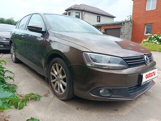 2011 Volkswagen Jetta VI, коричневый, 700000 рублей, вид 2