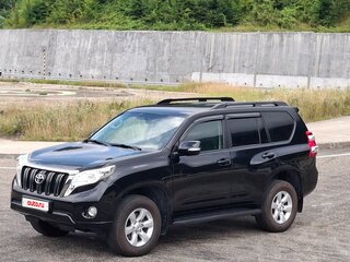 2015 Toyota Land Cruiser Prado 6-speed 150 Series Рестайлинг 1, чёрный, 4050000 рублей, вид 2