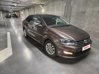 2016 Volkswagen Polo V Рестайлинг, коричневый, 1150000 рублей, вид 2