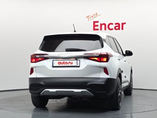 2021 Kia Seltos I, белый, 1640000 рублей, вид 4