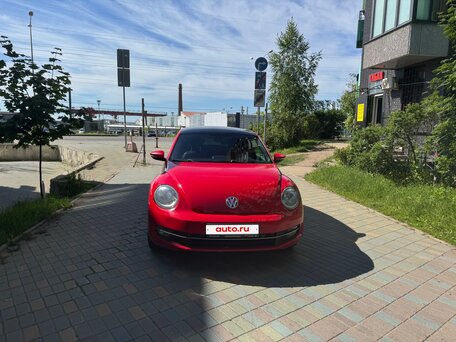 2014 Volkswagen Beetle II (A5), красный, 900000 рублей, вид 1