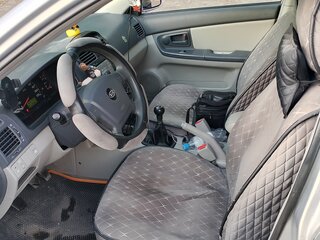 2004 Kia Cerato I, серебристый, 300000 рублей, вид 5